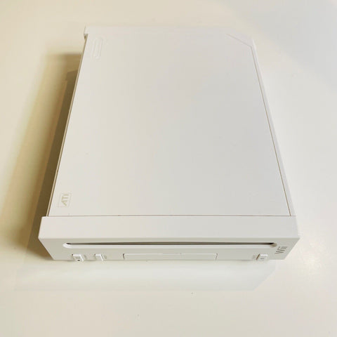 Wii Nintendo Console Model RVL-001 Gamecube Compatible Replacement Console, Read