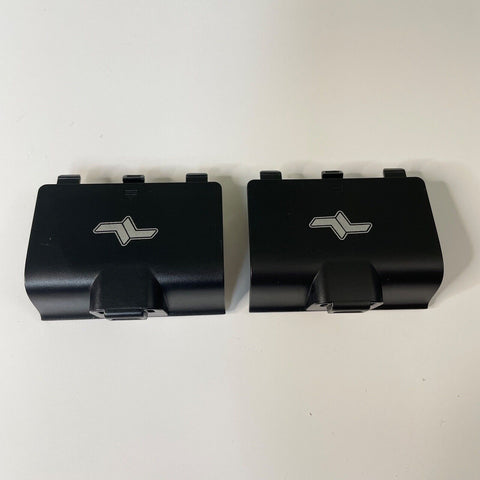 2x Black Rechargeable Battery Pack, Cover for Xbox One Controller